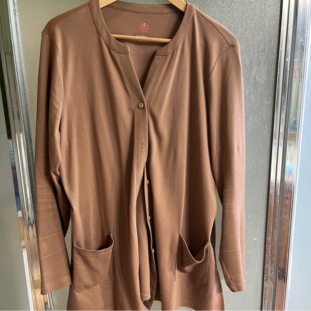 Isaac Mizrahi Y-Neck Button Front Topper
